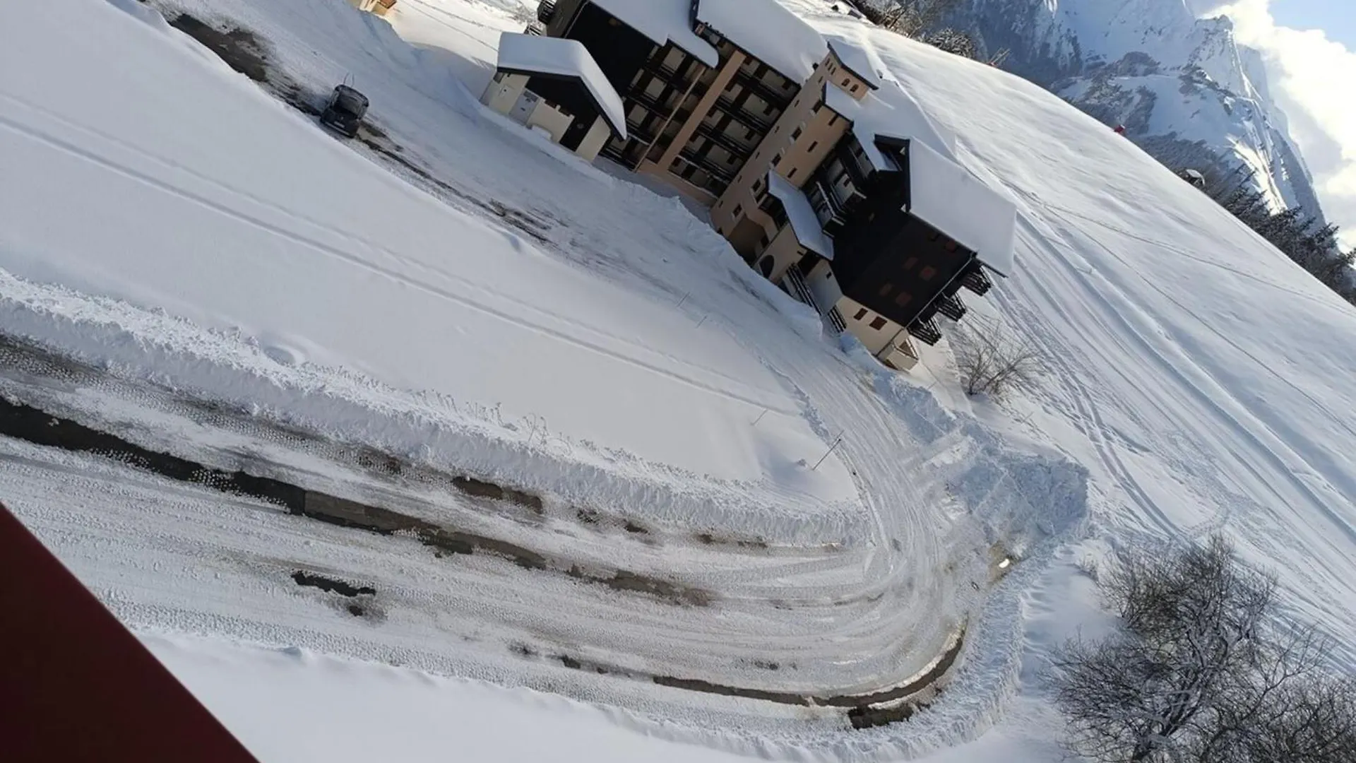 Holiday home Slow Chalet Mtblanc Soleil Ski-Inout Nice View Balcony Elevator Parking Manigod