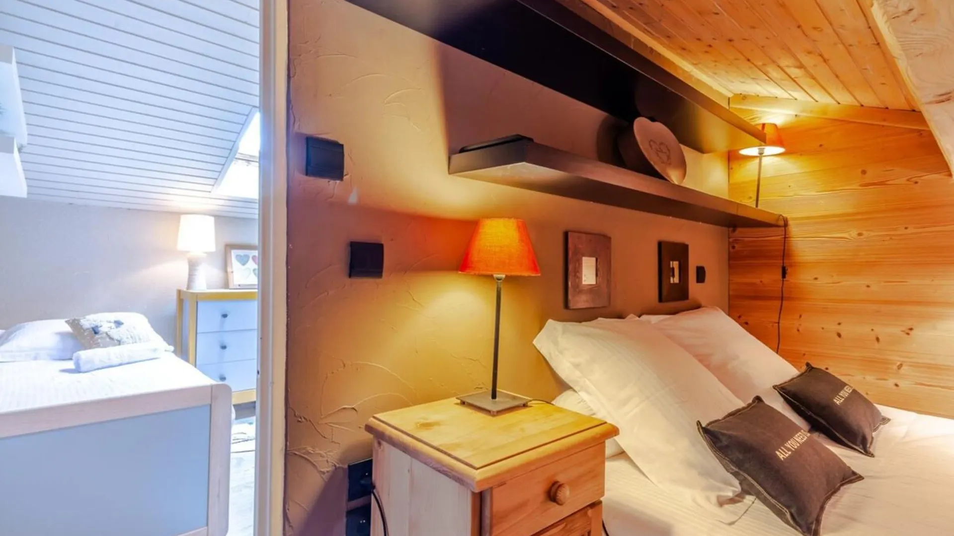 Slow Chalet Mtblanc Soleil Ski-Inout Nice View Balcony Elevator Parking Manigod