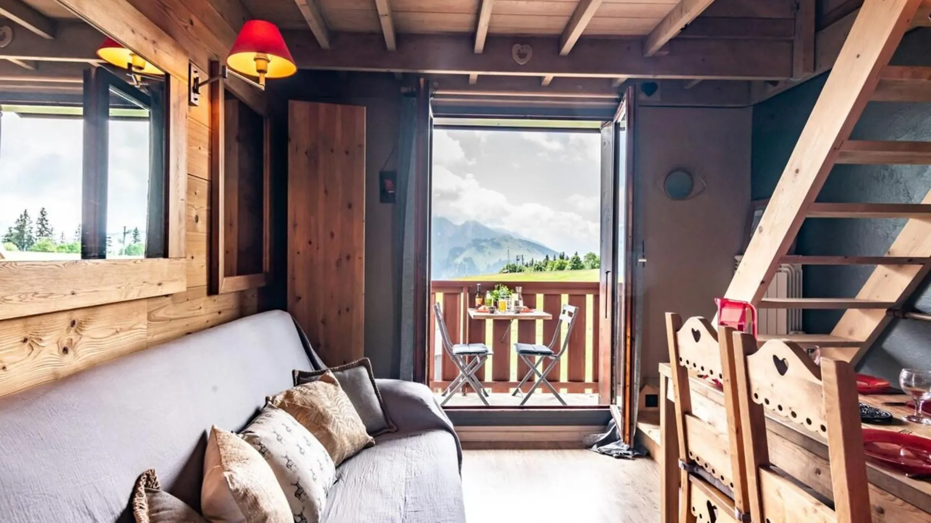 Slow Chalet Mtblanc Soleil Ski-Inout Nice View Balcony Elevator Parking Manigod Holiday home